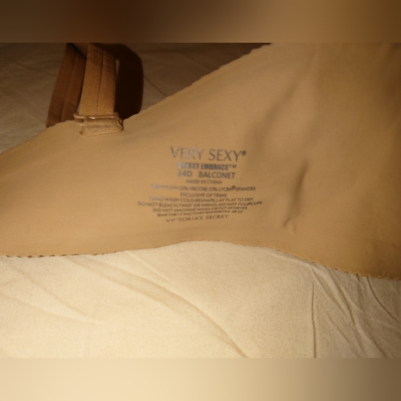 NWT Nude Victoria's Secret Embrace Wavey Convertible Demi Bra Padded 34D Crystal - Picture 7 of 10